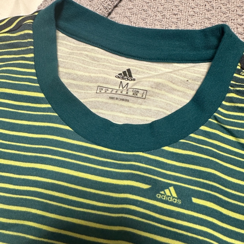 Men’s Adidas Tee - Picture 2 of 3